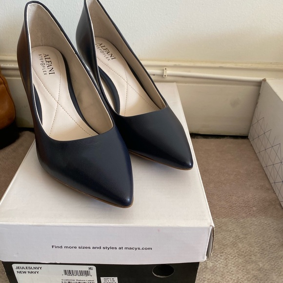 Shoes - Picture 9 of 13